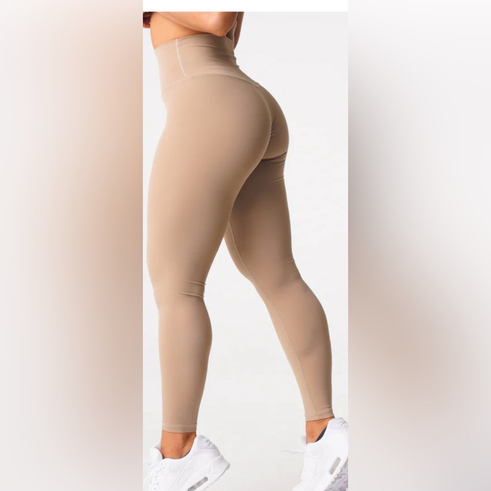 NVGTN High-Waist Sculpting Leggings in Beige